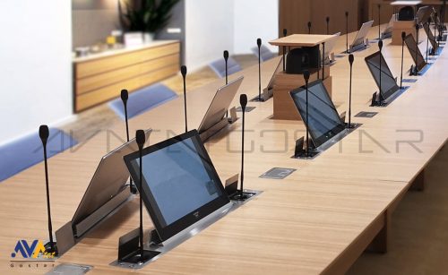 مانیتور کنفرانس - آواتات گستر